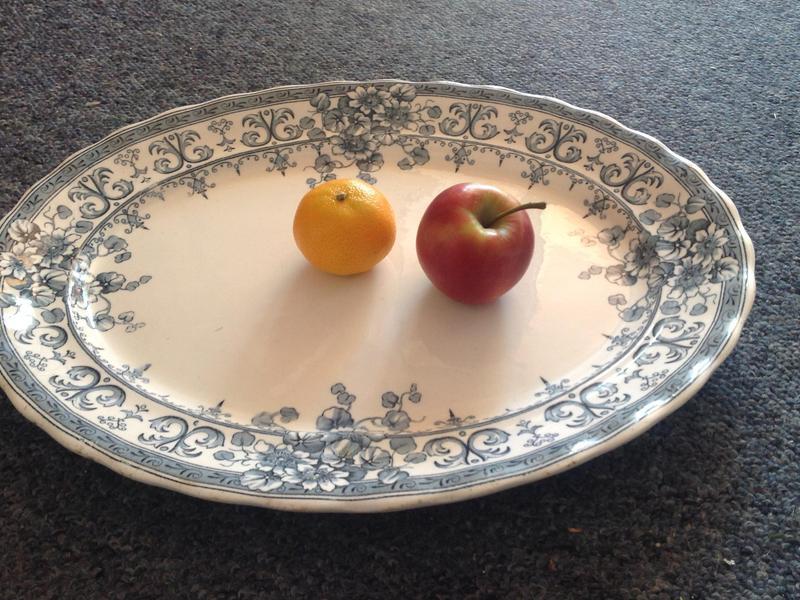 Serving platter/dish in Newport