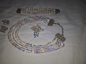 Beautiful Crystal Costume Jewellery - 5 Piece Collection in Cowes