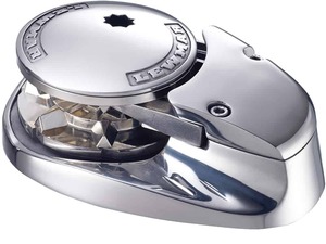 Lewmar V700 Vertical Windlass 12v in Ryde