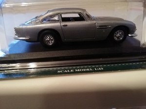 Aston Martin DB5 1:43 Model Car