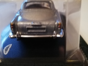 Aston Martin DB5 1:43 Model Car Models