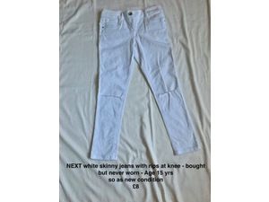 NEXT - girls white ripped knee jeans - age 15 yrs in Cowes
