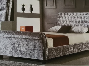 KINGSIZE SLEIGH BED ( BRAND NEW) in Ryde