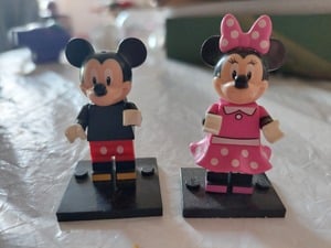Genuine lego minfigures  in Ryde