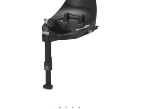 Cybex car seat base Z2 black in Sandown