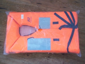 Life jacket Large adult new small dog reasoanble condition  in Cowes
