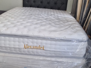 ALEXANDER HYBRID MATTRESS ( NEW ) in Ryde