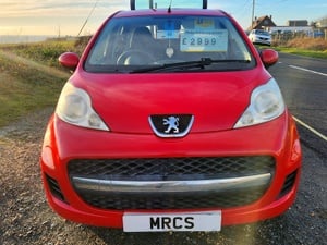 PEUGEOT 107 'URBAN' MODEL 2011 - 60 PLATE IN BRIGHT RED ONLY DONE 79,257 MILES.