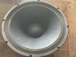 Loud Speaker in Newport