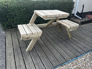 Two top picnic table in Totland Bay