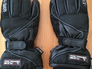 Ladies Motocycle Gloves in Bembridge
