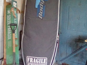 Beginner's Surfboard - with leash and bag in Cowes