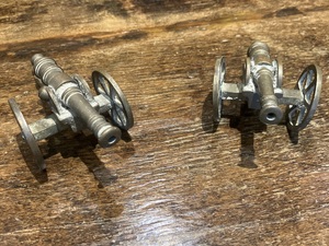 Pair of small brass cannons in Newport
