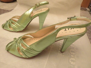 KIT Ladies Leather Shoes in East Cowes
