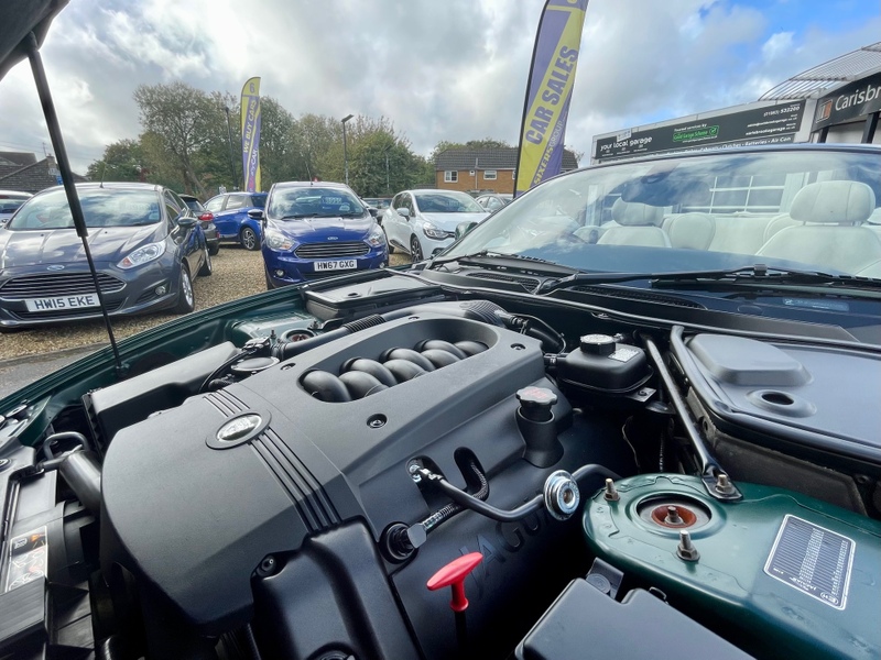 Jaguar Xk8 Newport