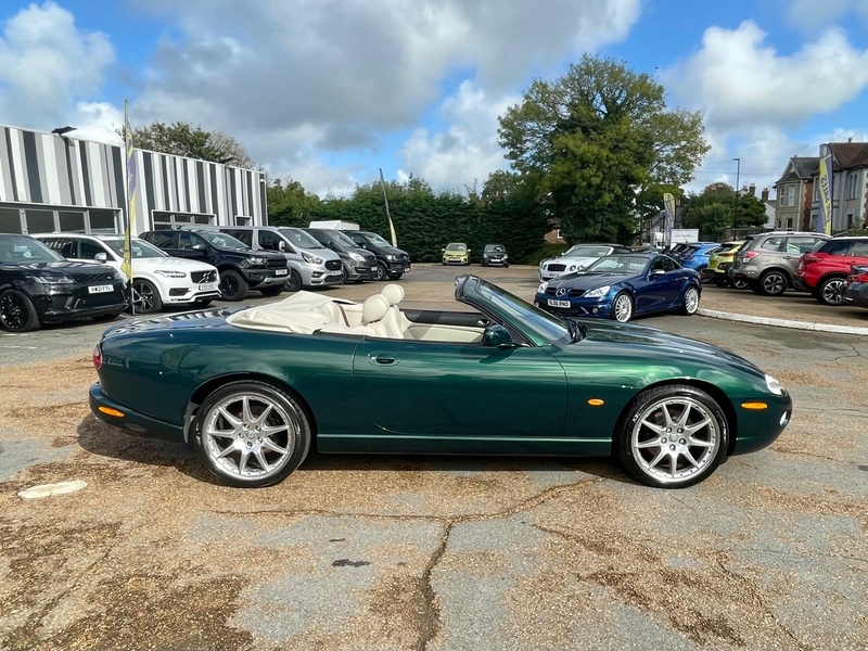 Jaguar Xk8 Newport