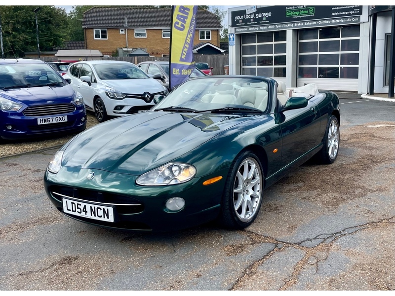 AUTO - 2004 Jaguar XK8 - Stunning Low Mileage Example - Desirable Colour Combination