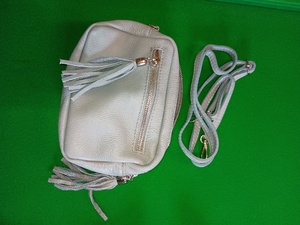 Small handbag £2 in Sandown