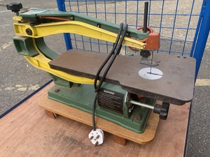 Good quality large capacity fret or scroll saw in Cowes