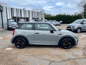Mini Hatch Newport