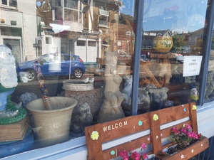 Garden pots and metal tables in Cowes