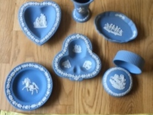 FOR SALE - Wedgewood Pottery in Shanklin