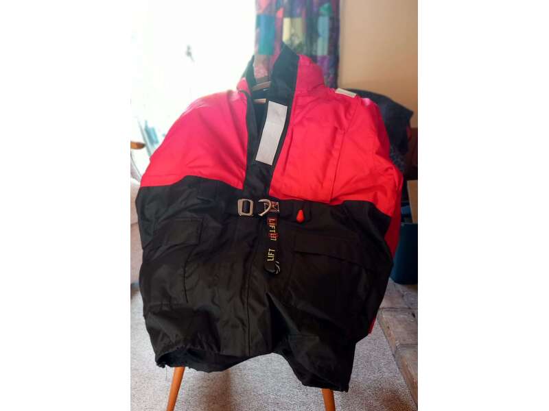 Unused flotation jacket size XL in East Cowes