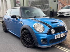 Mini Cooper S 1.6l Petrol 3dr Hatchback Finished in Metallic Blue
