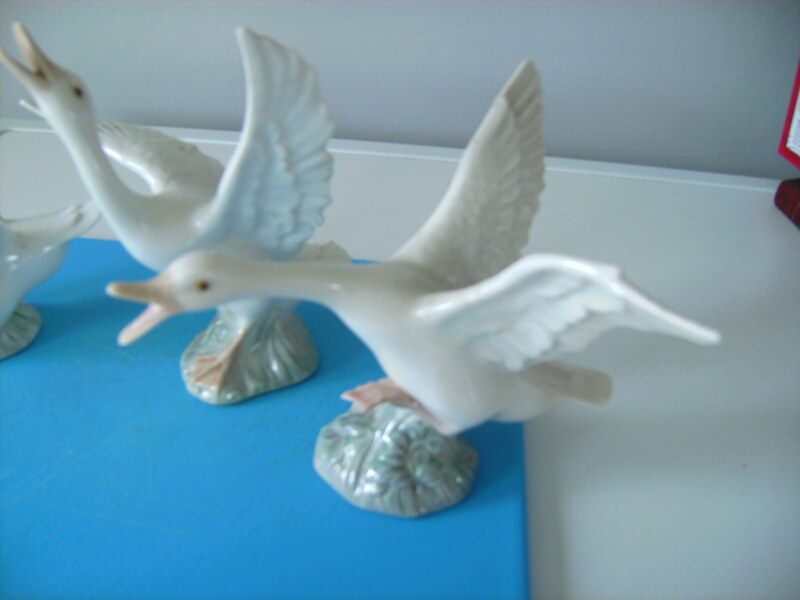 3  LLADRO GEESE TAKING FLIGHT Auctions in Ryde
