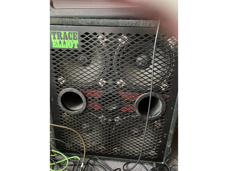 Trace Elliot bass speaker in Ryde