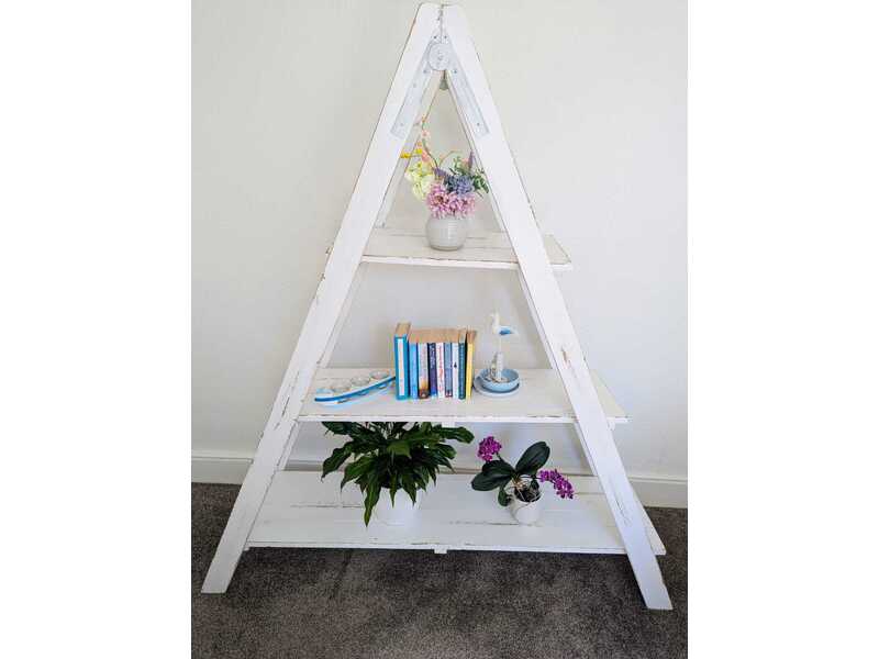 Heritage White 3 Tier Ladder Unit/A Frame. in Cowes