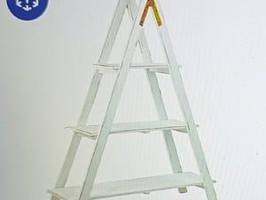 Heritage White 3 Tier Ladder Unit/A Frame. in Cowes