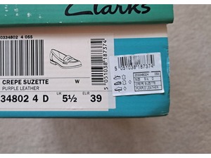 LADIES CLARKS SHOES SIZE 5.5 D in Cowes
