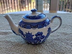 Old Willow Porcelain Tea Pot in Freshwater