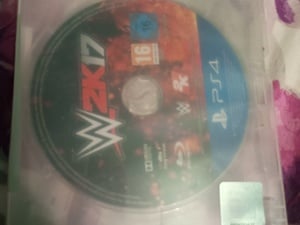 PS4 WWE 2k17 £2  in Sandown
