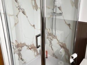 Brand new shower enclosure  in Cowes