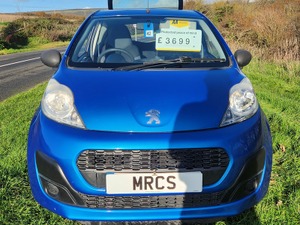 PEUGEOT 107 '1.0 ACCESS' MODEL 2013 - 62 PLATE IN AEGEAN BLUE ONLY DONE 67,177 MILES FROM NEW.