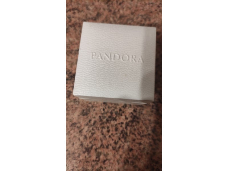 Pandora ring and pendant set. Jewellery and Watches