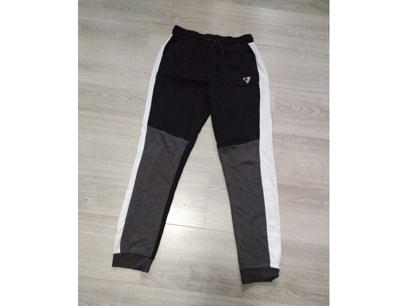 George long sports trousers in black, grey & white, size 14-15 years in East Cowes
