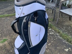 Mizuno Golf Clubs and Green Lamb Bag in Sandown