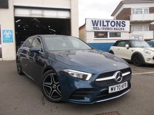 2020 MERCEDES-BENZ A 180 AMG LINE AUTOMATIC