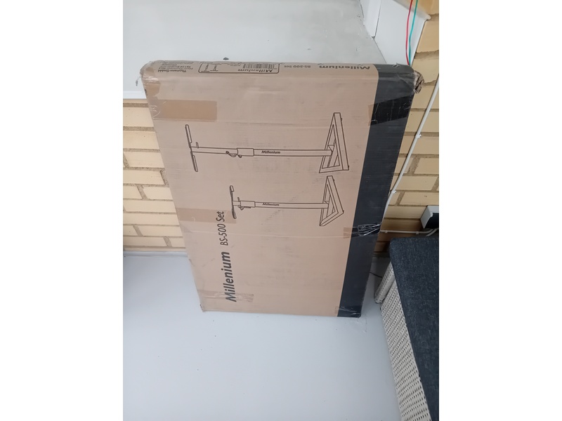 Speaker / Monitor Stands - Millenium BS-500 Height Adjustable