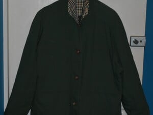 Vintage Ladies Green Windbreak Jacket Large Size Very Good Condition in Sandown