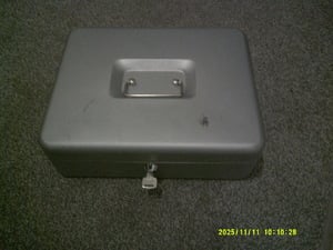 Cash-box , lockable in Ventnor