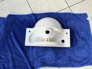 500mm Wall Hung Basin in Cowes