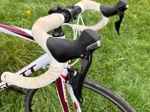 Scott CR1 Carbon road bike Adults Bicycles in Yarmouth
