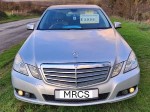 **AUTOMATIC** MERCEDES BENZ 'E250 CDI SE' MODEL 2011 - 11 PLATE IN DIAMOND SILVER ONLY DONE 63,742 MILES FROM NEW.