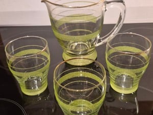 Vintage glass drinkware set with pitcher  in Sandown