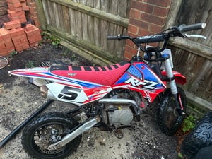 Dirt bike  in Newport