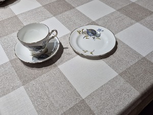 18 piece Regency bone China tea set 1970 in Sandown